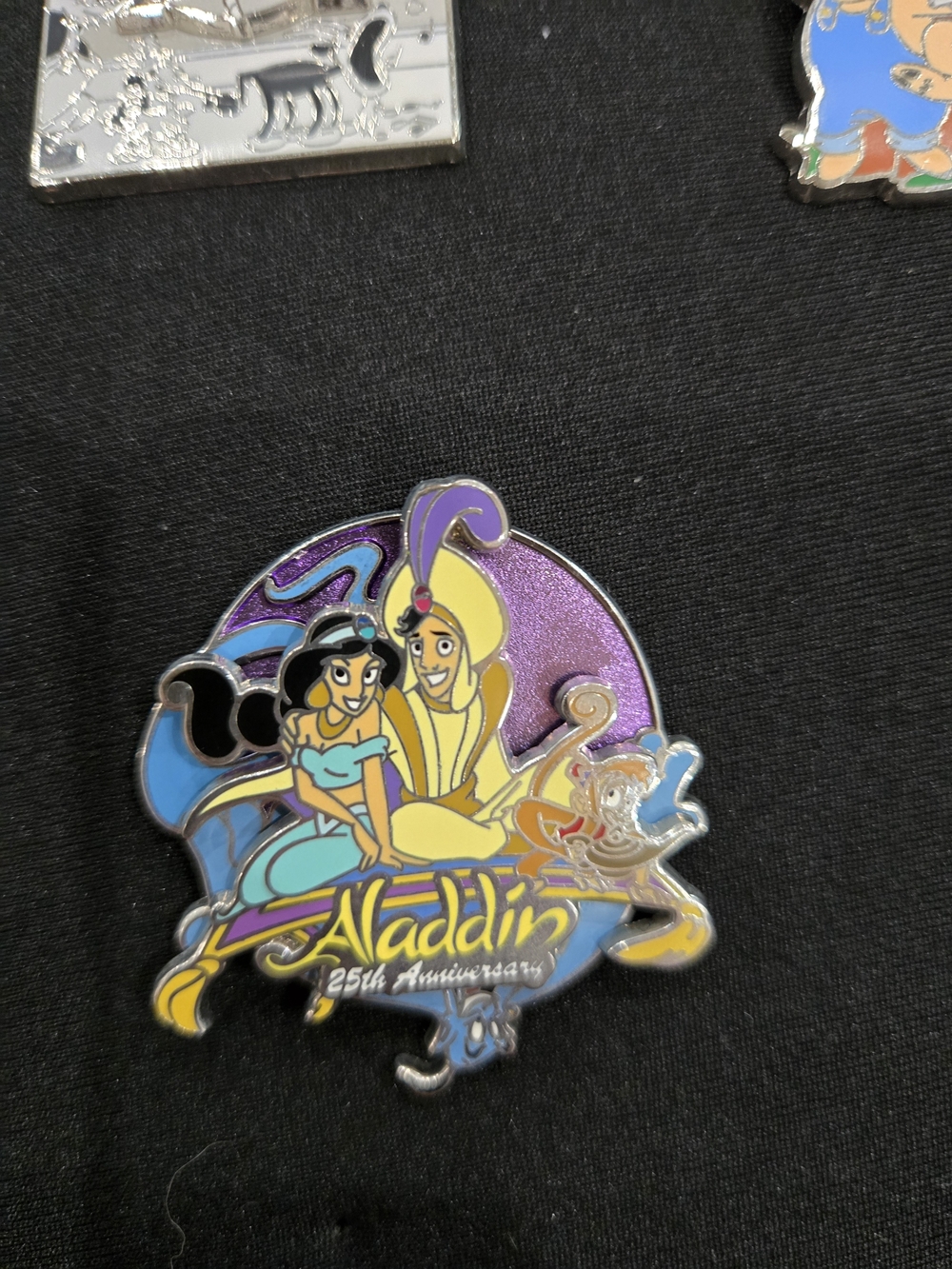Disney Aladdin 25th Anniversary Cast Exclusive Pin